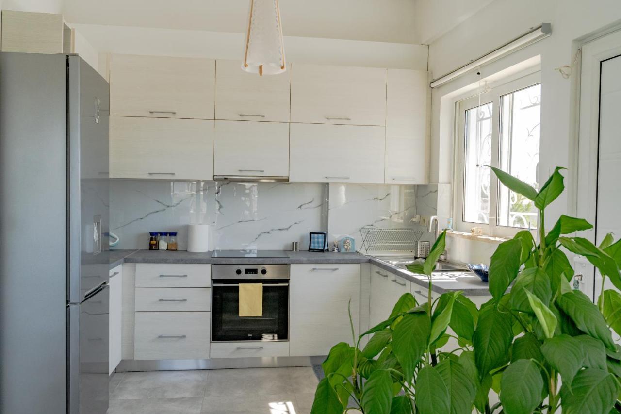 Yoga Euphoria Seaside Apartment Artemida  Luaran gambar